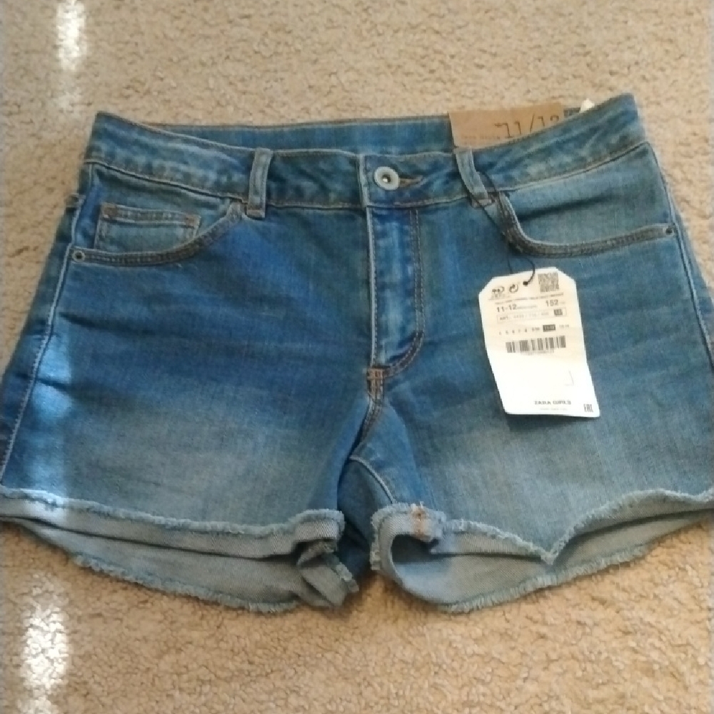 Zara : Girl's Jean Shorts ( Size 11/12 ) . New with tags